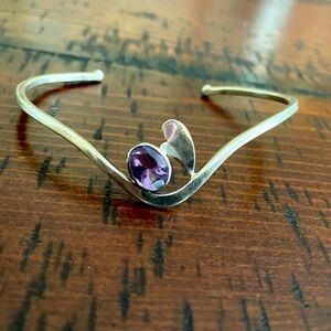 Beautiful Sterling silver vintage Amethyst cuff bracelet ~